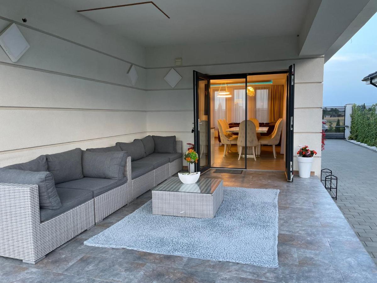 Class Luxury Residence Сату-Маре Экстерьер фото